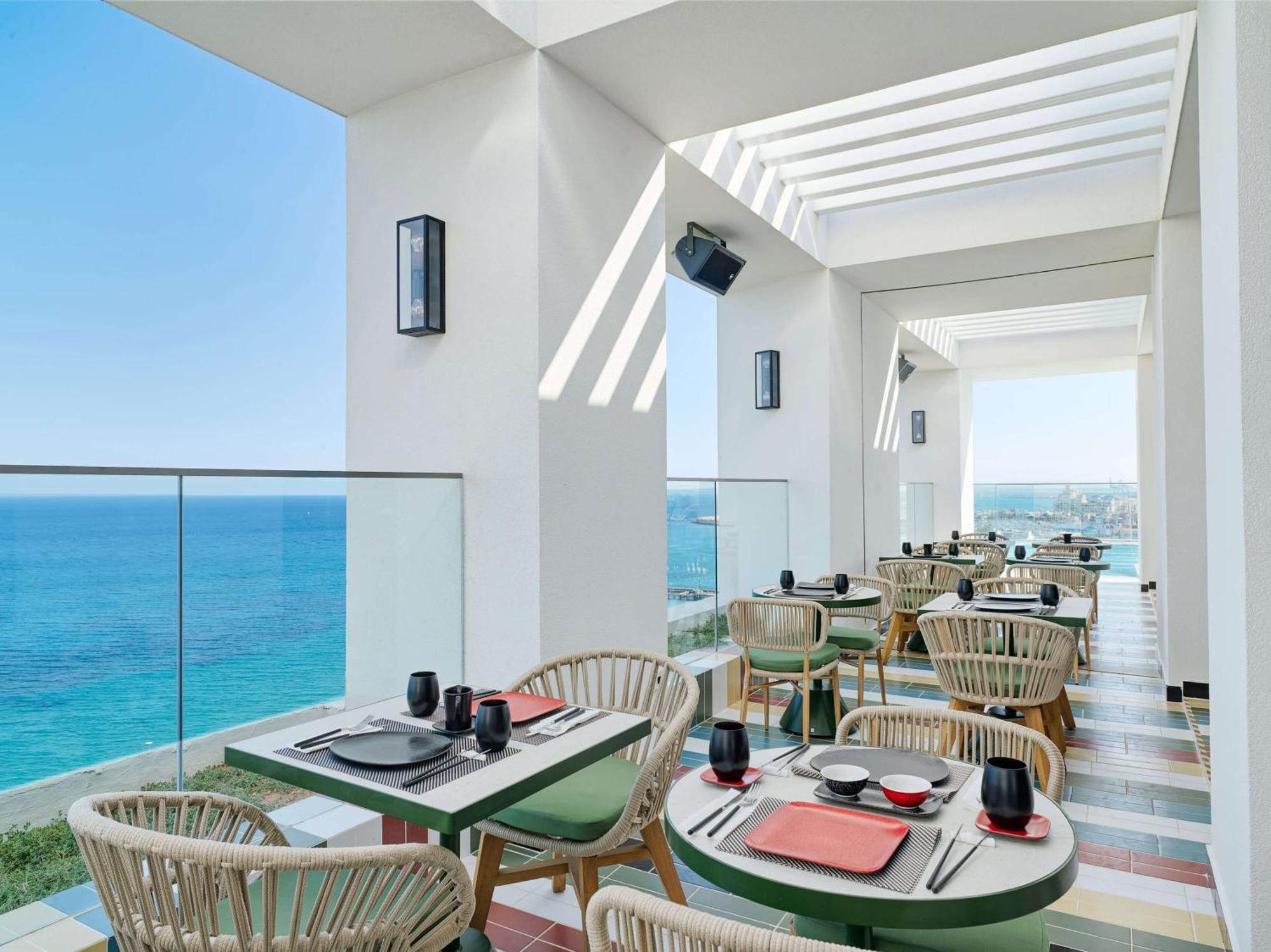 Nyx Hotel Limassol By Leonardo Hotels Экстерьер фото
