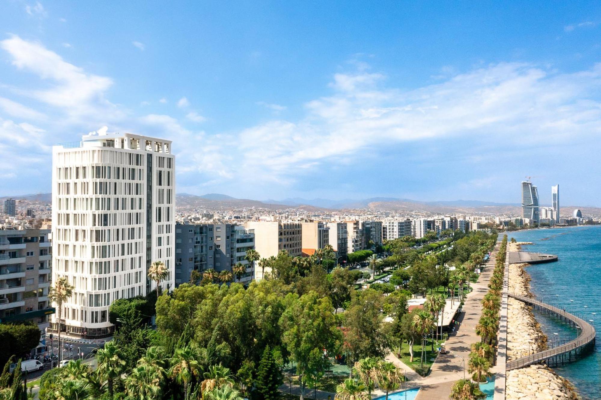 Nyx Hotel Limassol By Leonardo Hotels Экстерьер фото