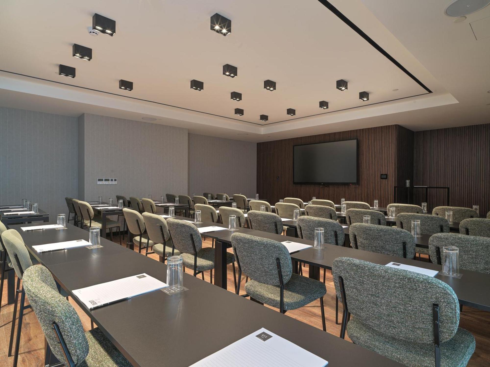 Nyx Hotel Limassol By Leonardo Hotels Экстерьер фото