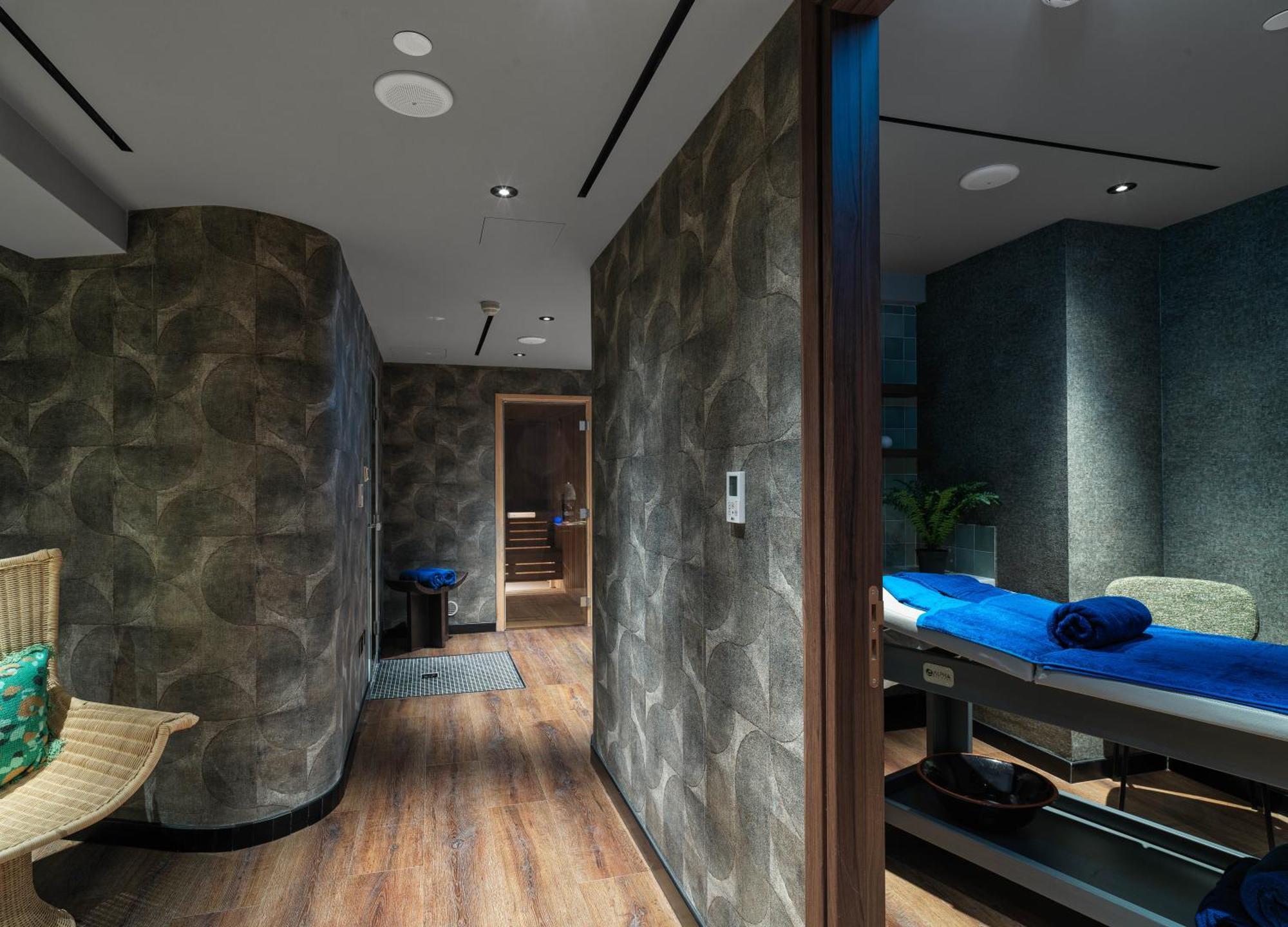 Nyx Hotel Limassol By Leonardo Hotels Экстерьер фото