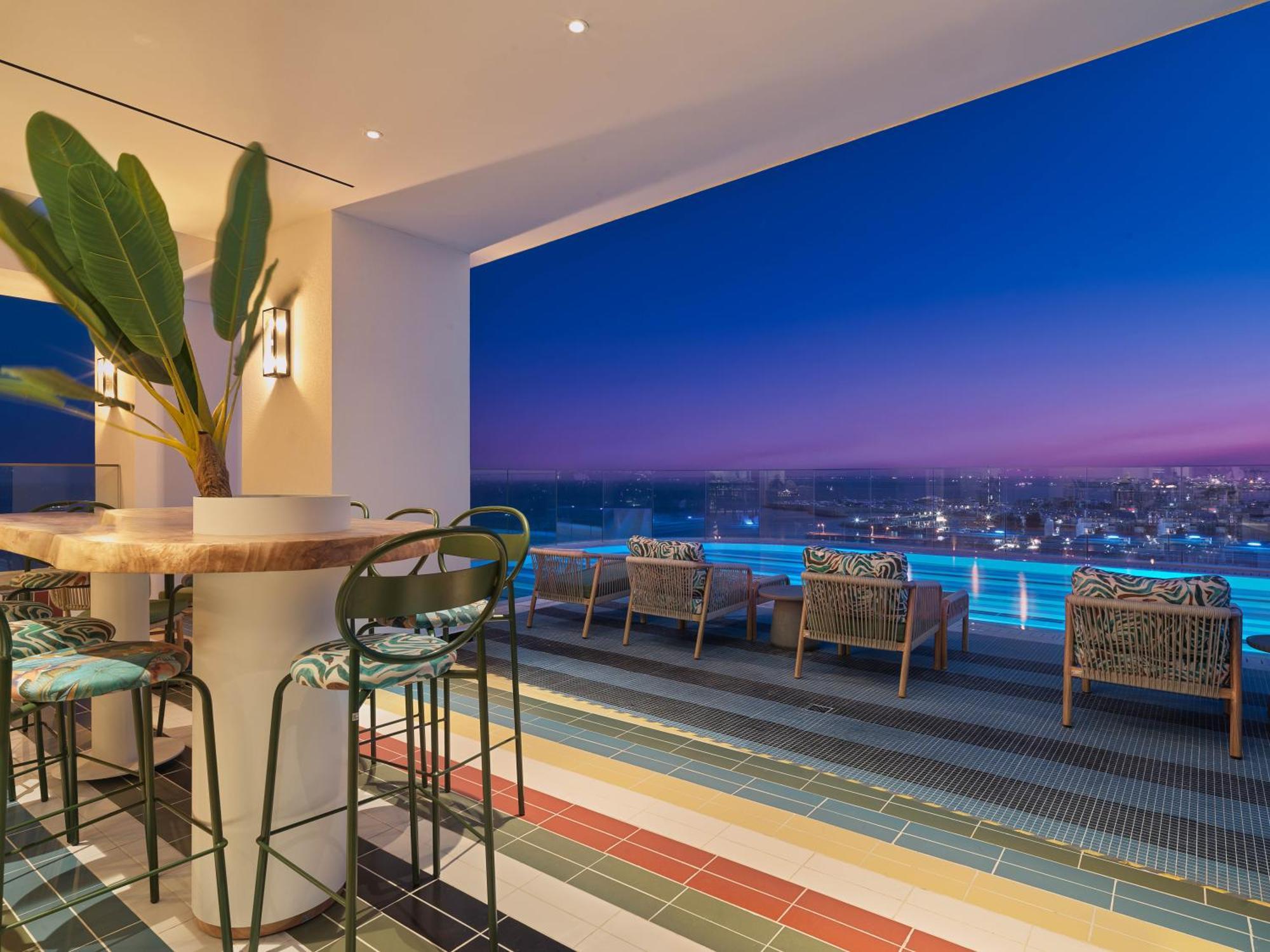 Nyx Hotel Limassol By Leonardo Hotels Экстерьер фото