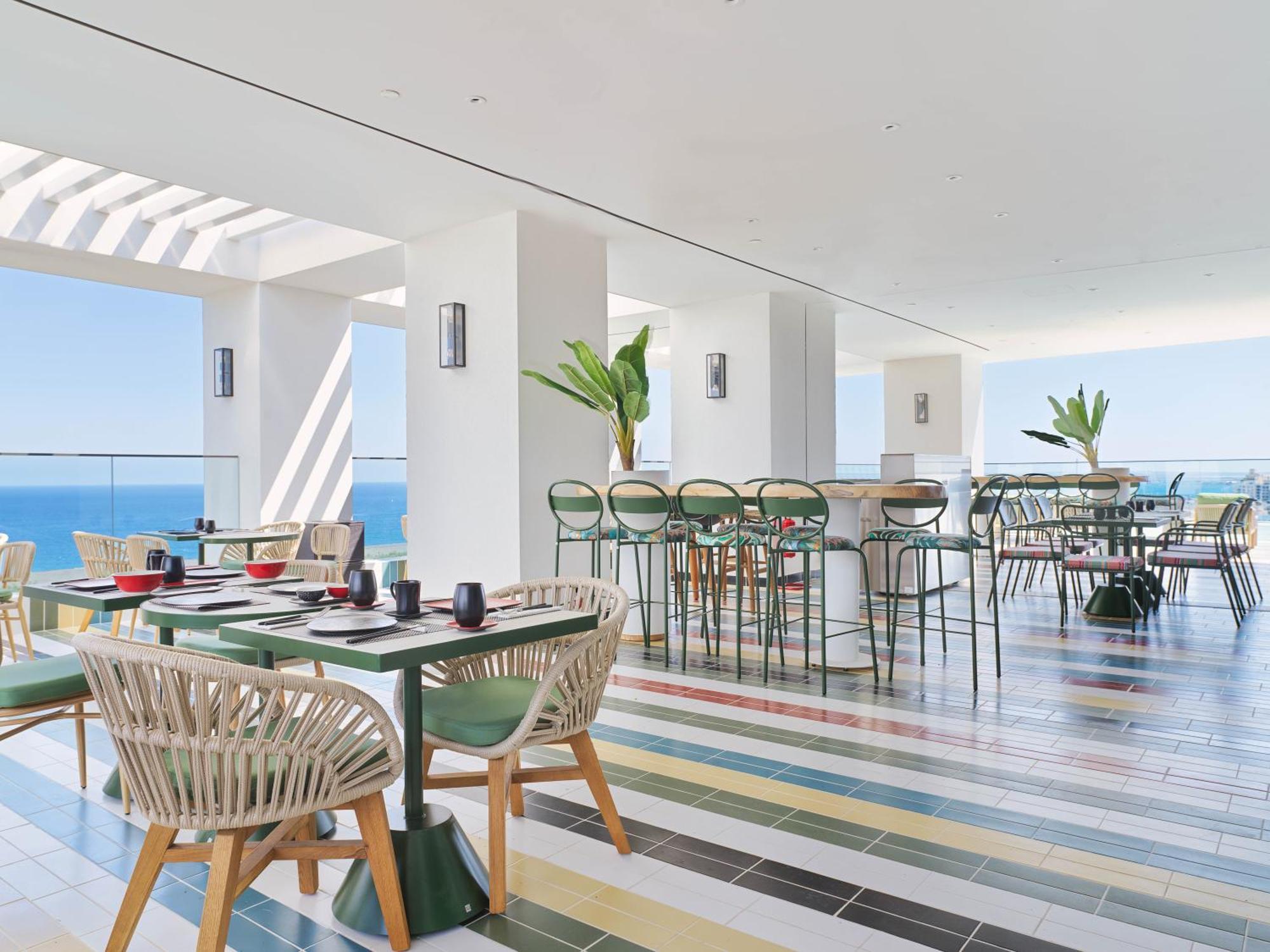Nyx Hotel Limassol By Leonardo Hotels Экстерьер фото