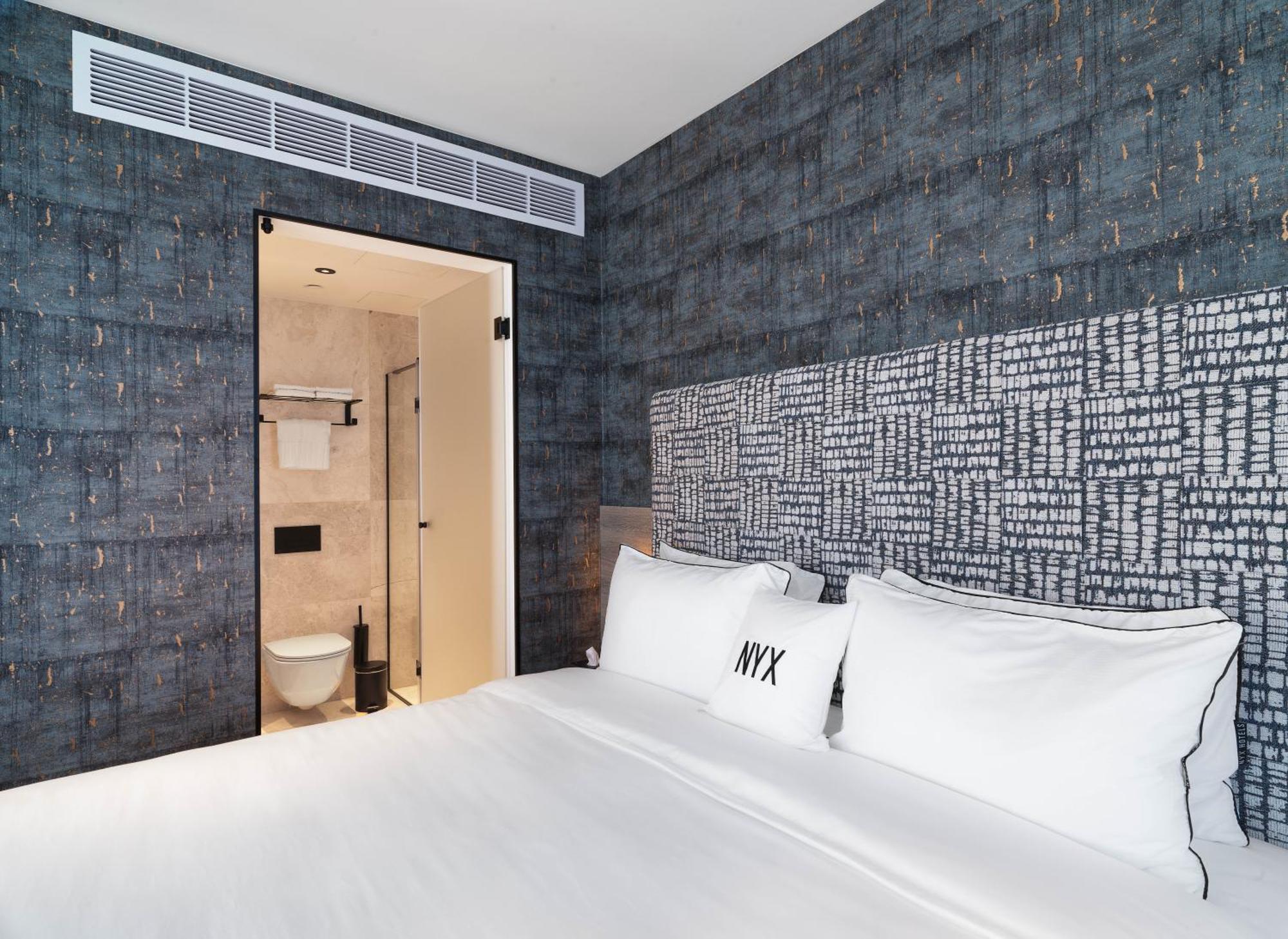 Nyx Hotel Limassol By Leonardo Hotels Экстерьер фото