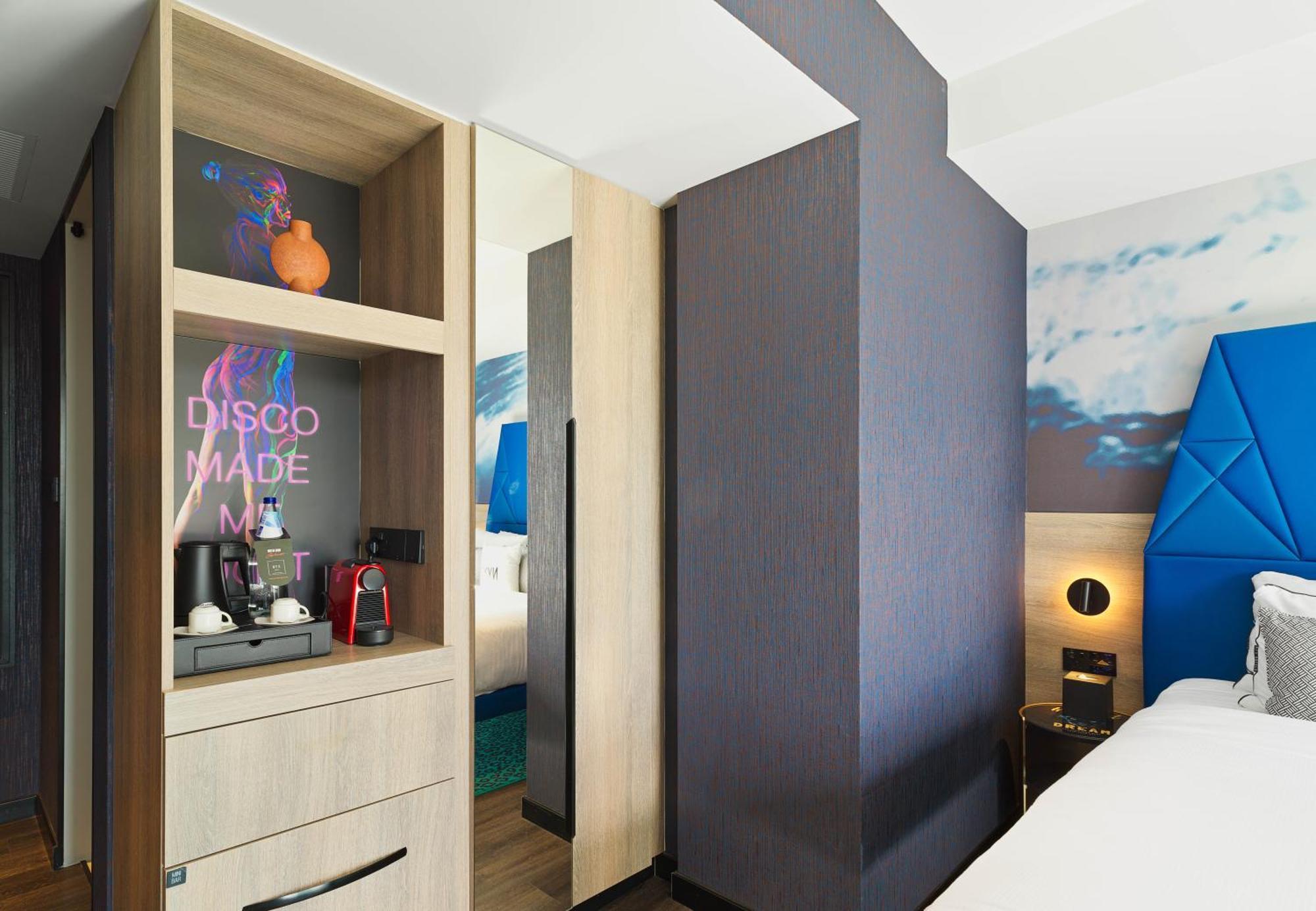 Nyx Hotel Limassol By Leonardo Hotels Экстерьер фото
