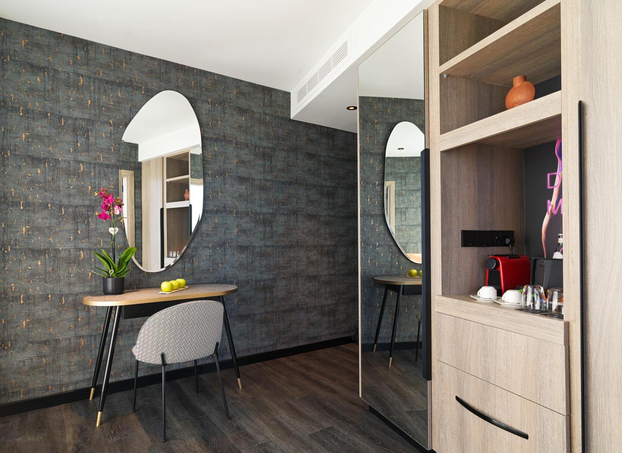 Nyx Hotel Limassol By Leonardo Hotels Экстерьер фото